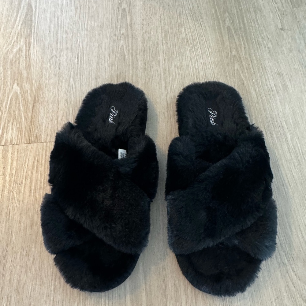 Victoria’s Secret Women's Slippers